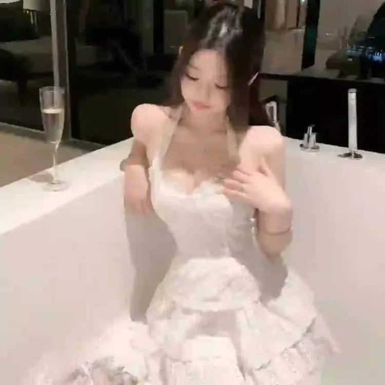 【中岛哲也暗黑作】《来了》妻夫木聪松隆子全明星：恶灵找上门，最强灵媒师们的惨烈除灵大战